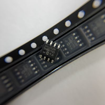 Microplaqueta automotivo EEPROM Serial-I2C 3.3V/5V 24LC02B-I/SN de 2K-Bit 256 x 8 de IC da memória